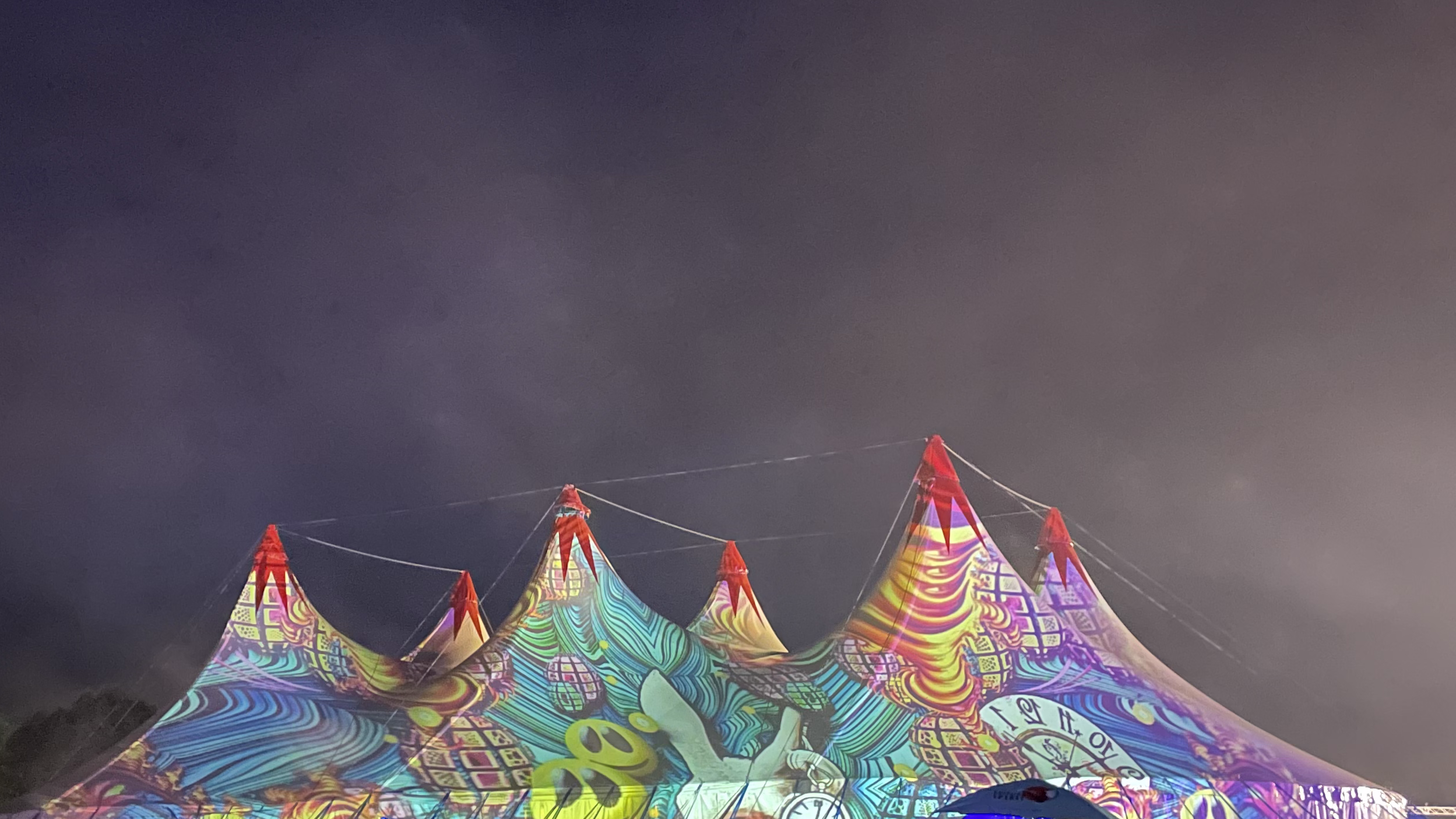 Bild eines Festival-Zelts